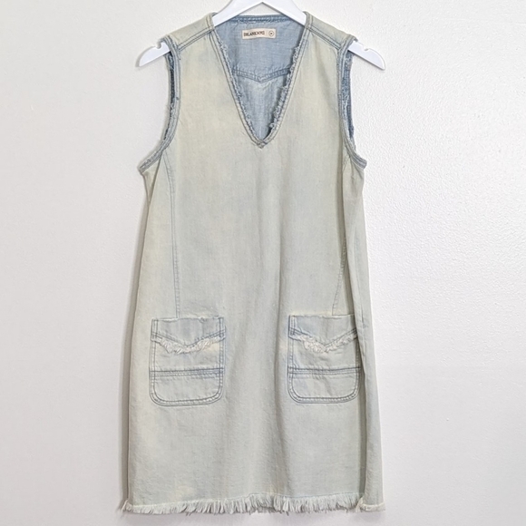 Blank NYC Frayed Hem Denim Tunic Dress Size Medium V Neck Light Wash - Picture 1 of 7
